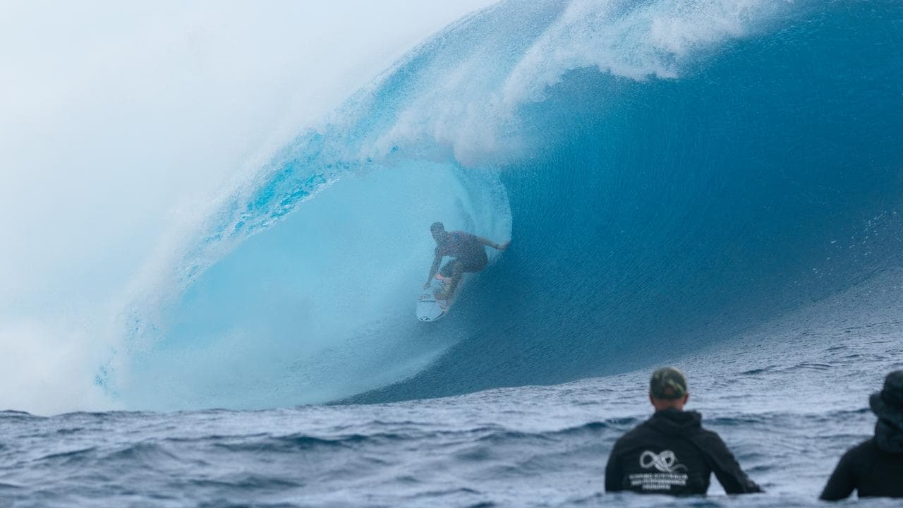 Aussie up next: Slater's sizzling double-barrelled show