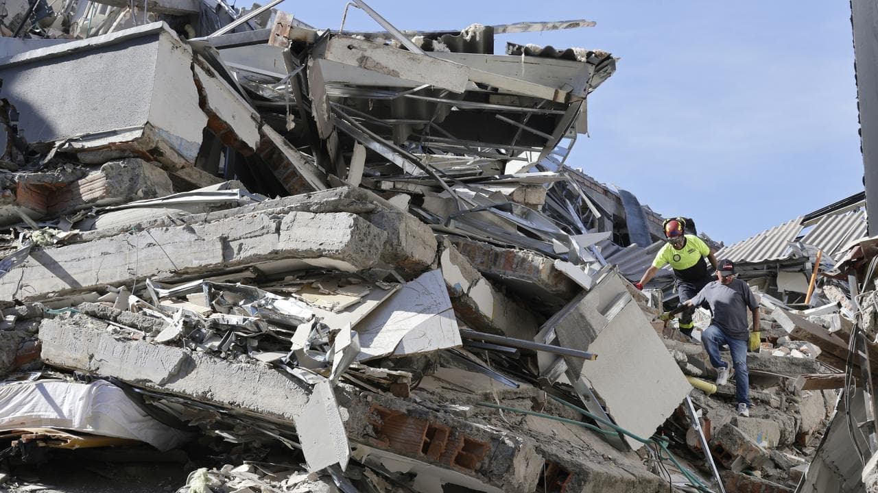 Colombia quake toll tops 250 as rescue search continues