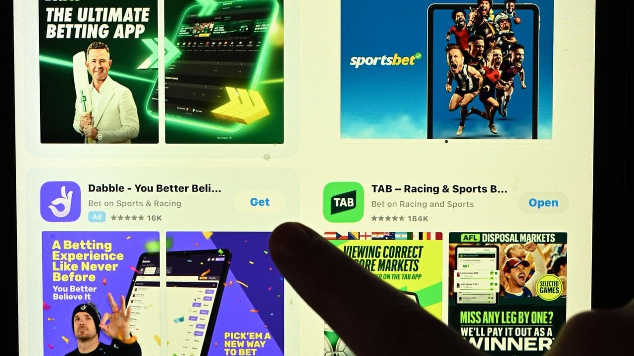 Labor referred to corruption body over gambling donors