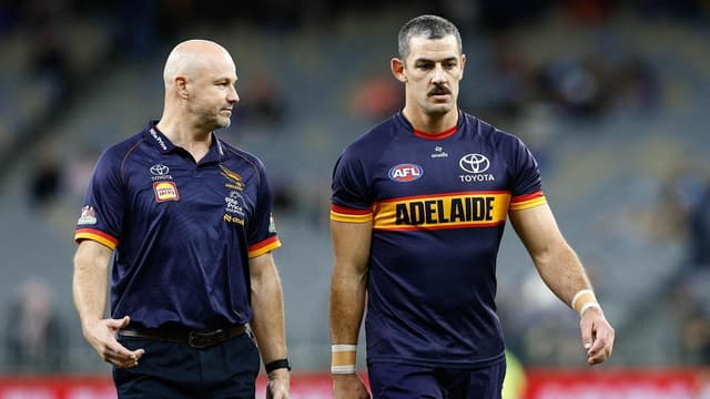 'Tough decision': Crows great flies but may not play