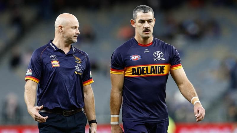 'Tough decision': Crows great flies but may not play