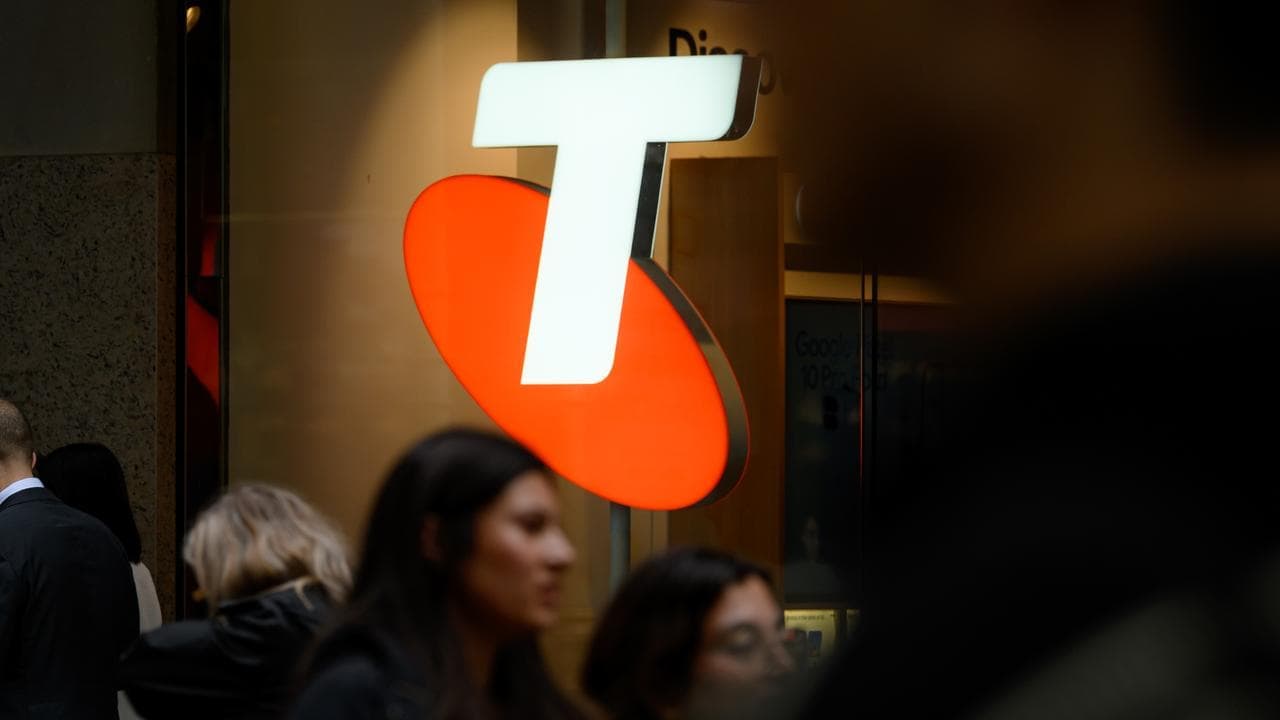Telstra eyes softer profit but dividend could be juicy