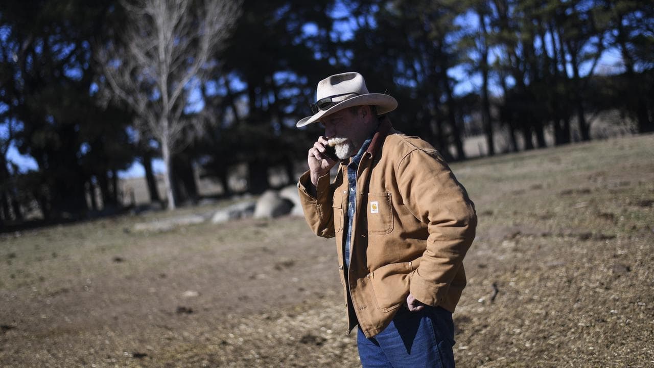 Disconnected: reform urged as rural Aussies left behind