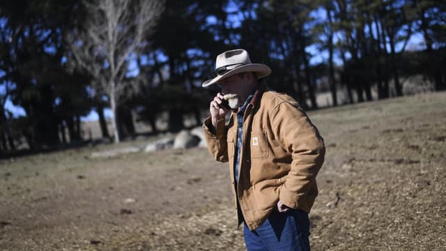 Disconnected: reform urged as rural Aussies left behind