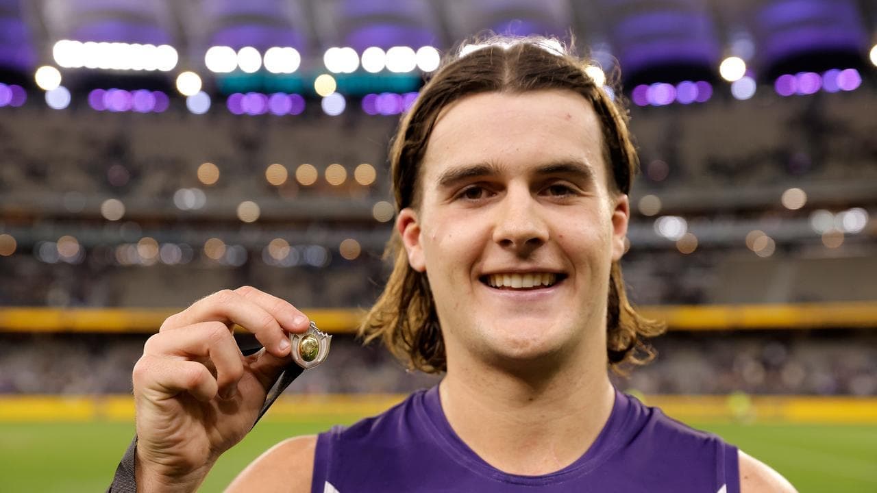 Pearce escapes injury but Fremantle sweat on Reid