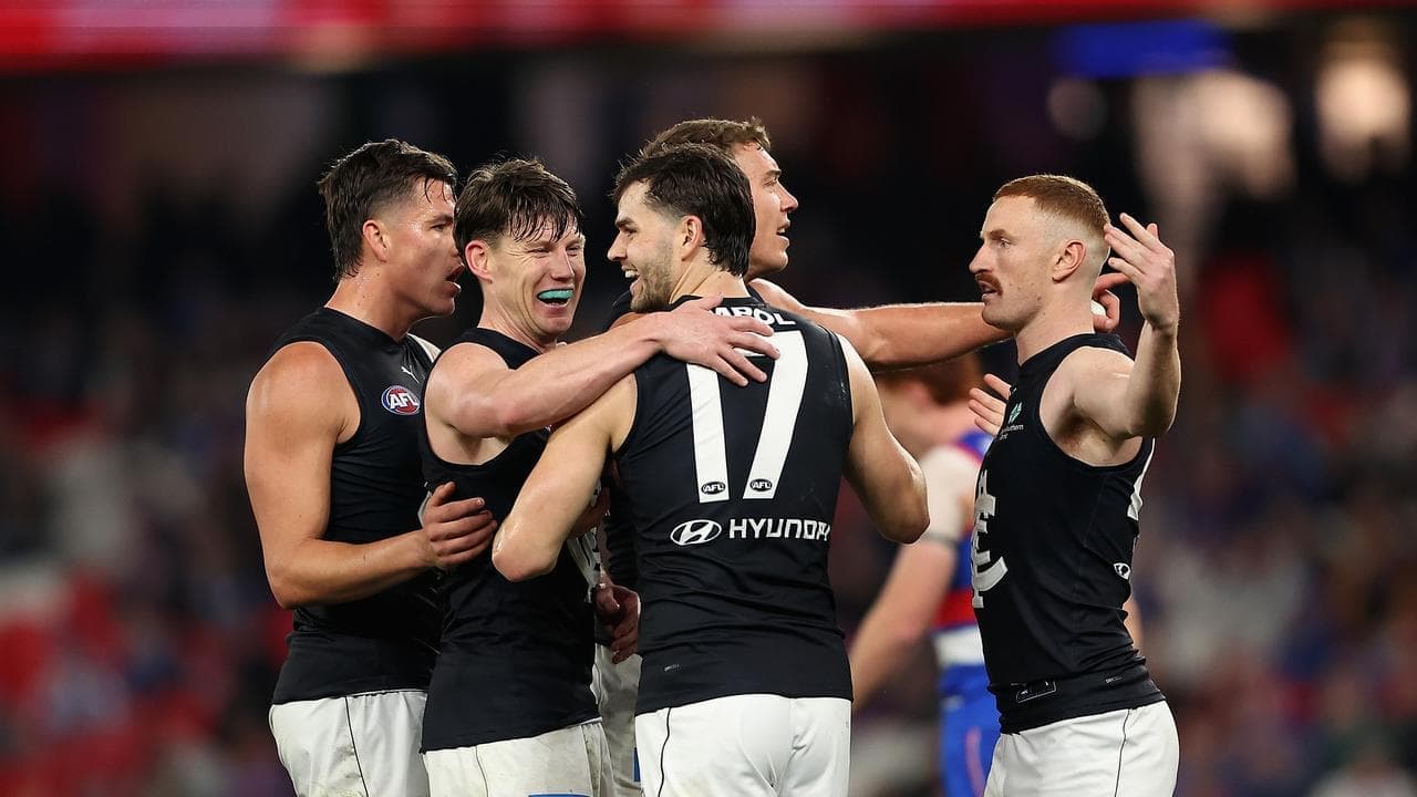Blues draw with Dogs to clinch AFL wildcard final berth