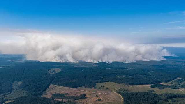 Hot, dry conditions fuel major wildfires across Europe