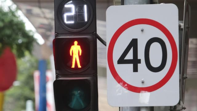 Mass arrest of Melbourne jaywalkers is an AI fabrication