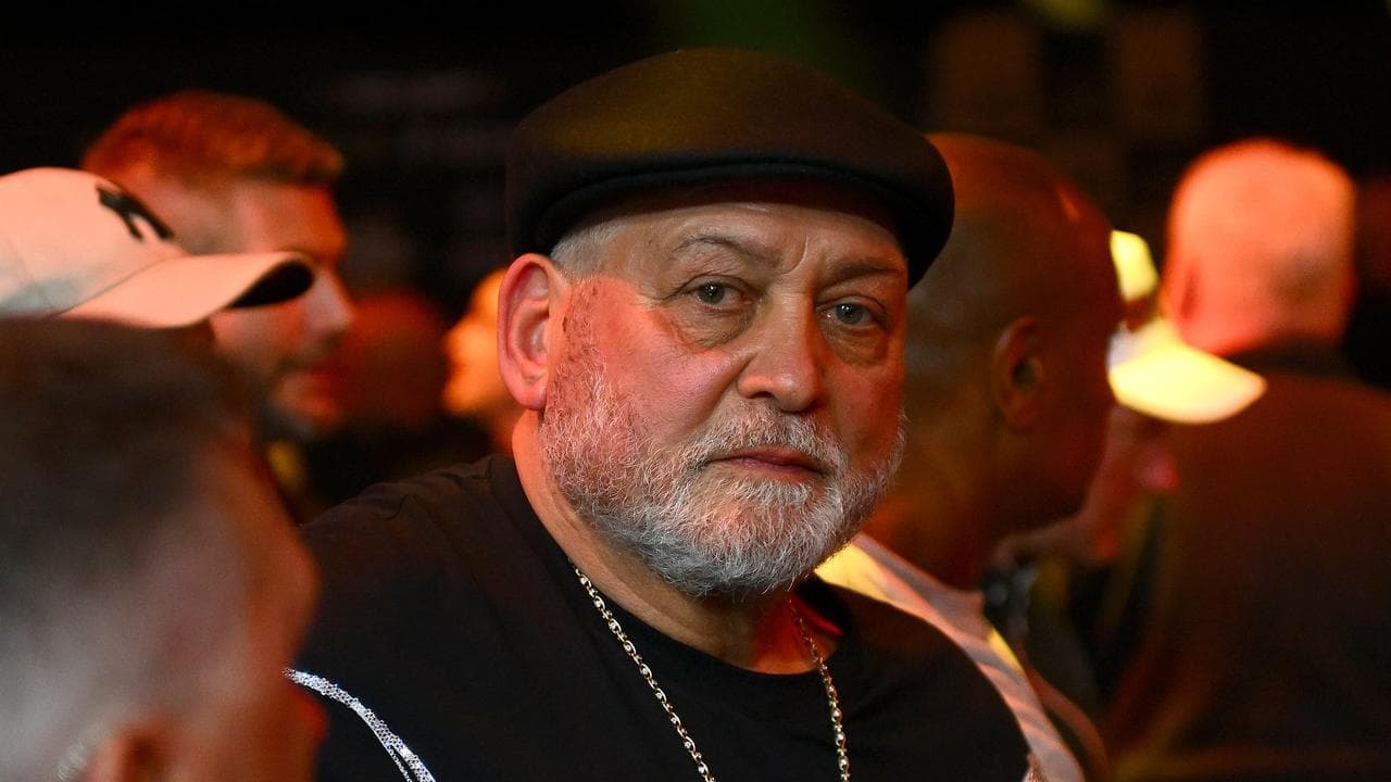 'Lovable rogue' Mick Gatto sues integrity champion