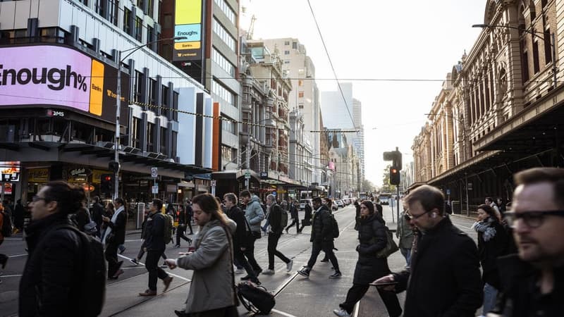 Rise in unemployment shows jobs market softening slowly