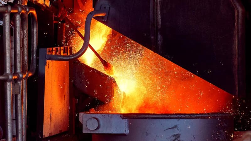 Miner goes 'full steam ahead' on loss-making project