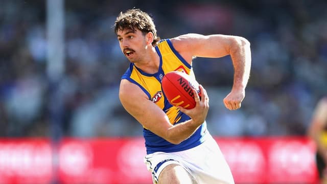 Eagles re-sign defender but big list cull looms