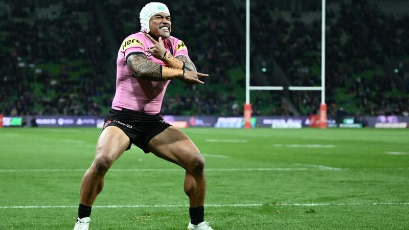 Panthers overcome three sin-binnings to edge Storm
