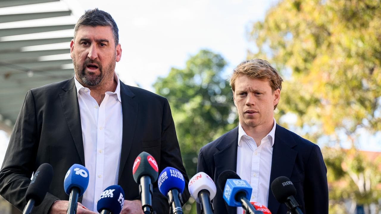 Swans coach Cox: players made the wrong decisions