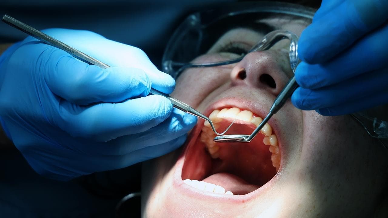 Labor putting bite on rivals with free dental pitch