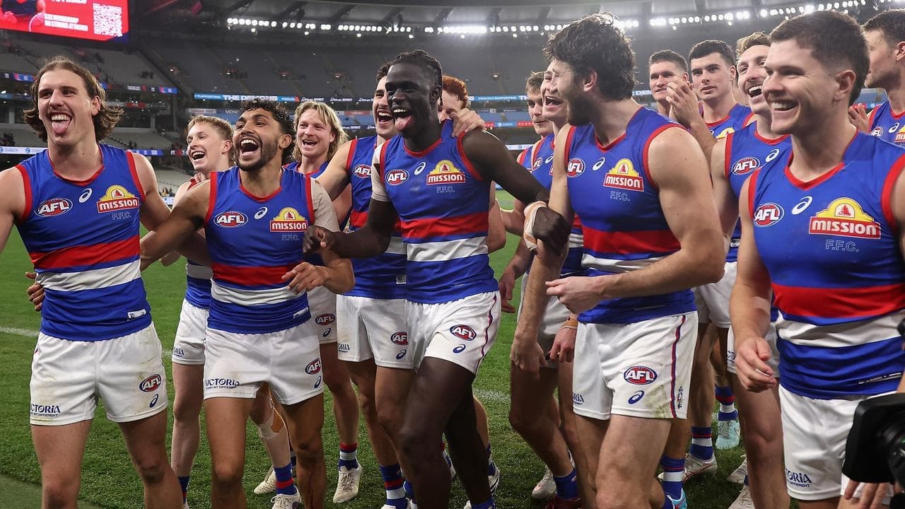 Bulldogs, Demons sweat on injuries after MCG thriller