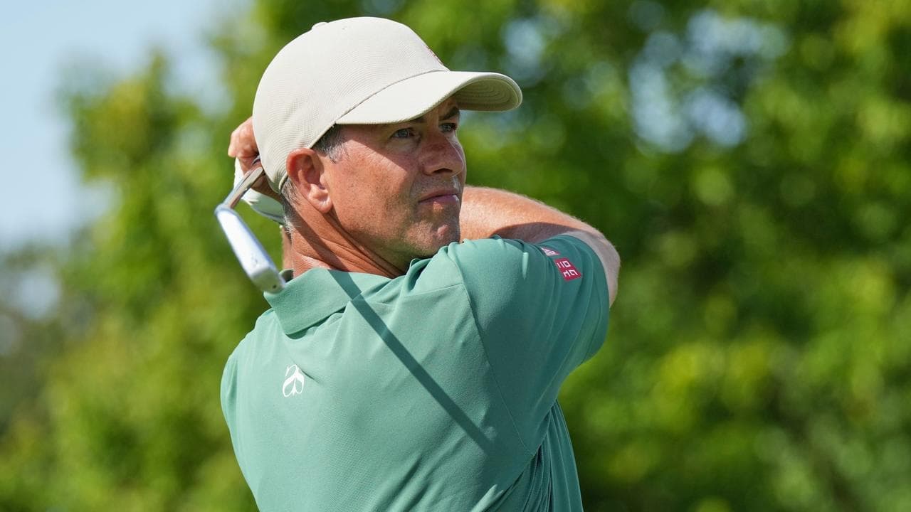 Great Scott, Aussie's still going strong as Clark wins