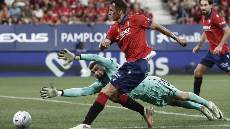 Australian veteran stands firm for Spanish shut-out