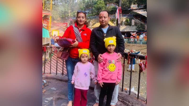 'Panicked': Nepali migrants reveal scale of destruction