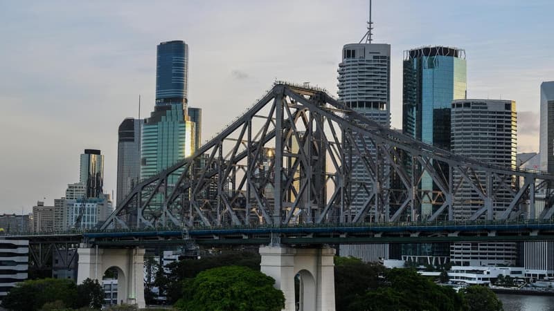 Identity of high-profile Queensland man stays secret