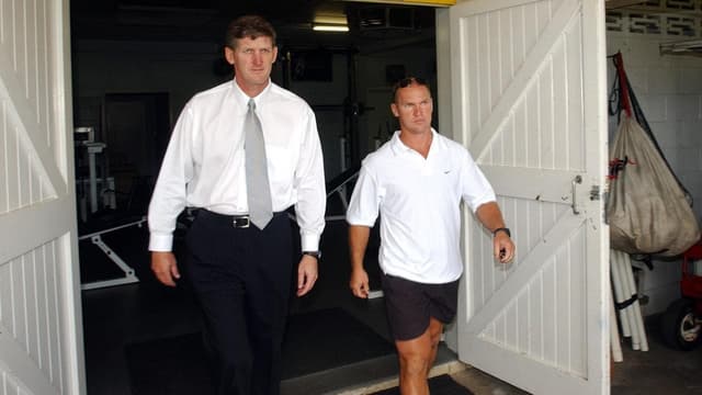 Broncos mourn death of former club chief executive