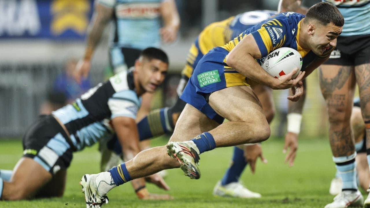 Sharks squander top-four hopes with shock loss to Eels