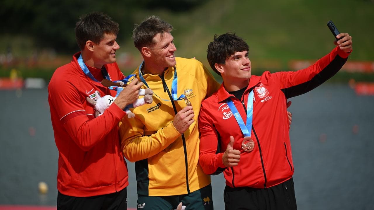 Aussie paddlers win more gold at world championships
