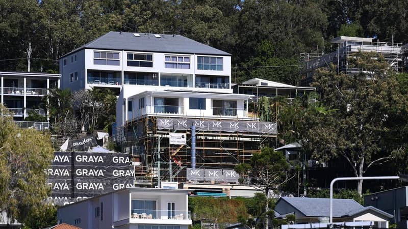 Housing approvals and property prices on the downturn