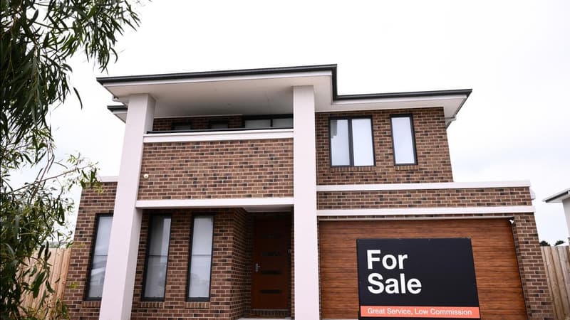 Property market to face 'deeper correction', bank warns