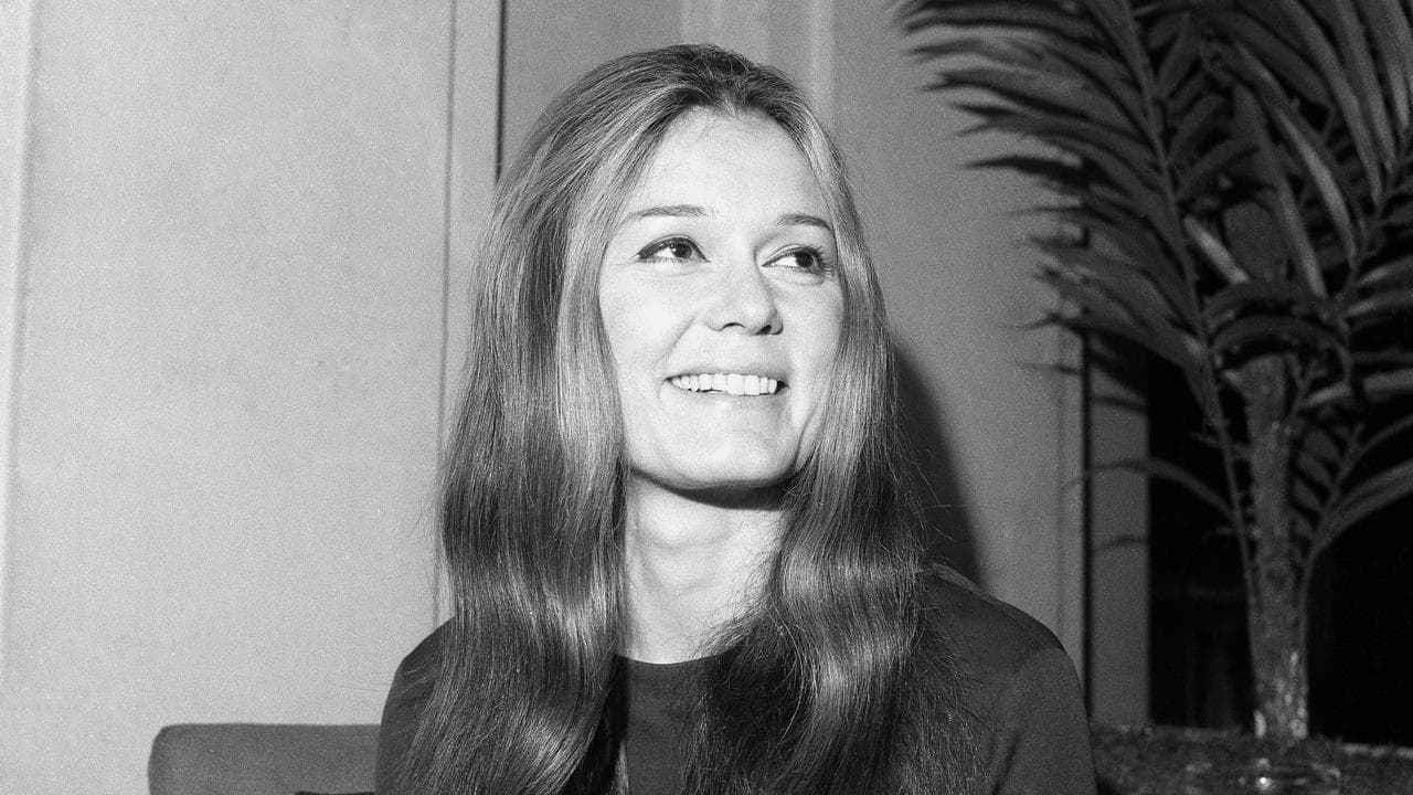 Tributes pour in for feminist activist Gloria Steinem