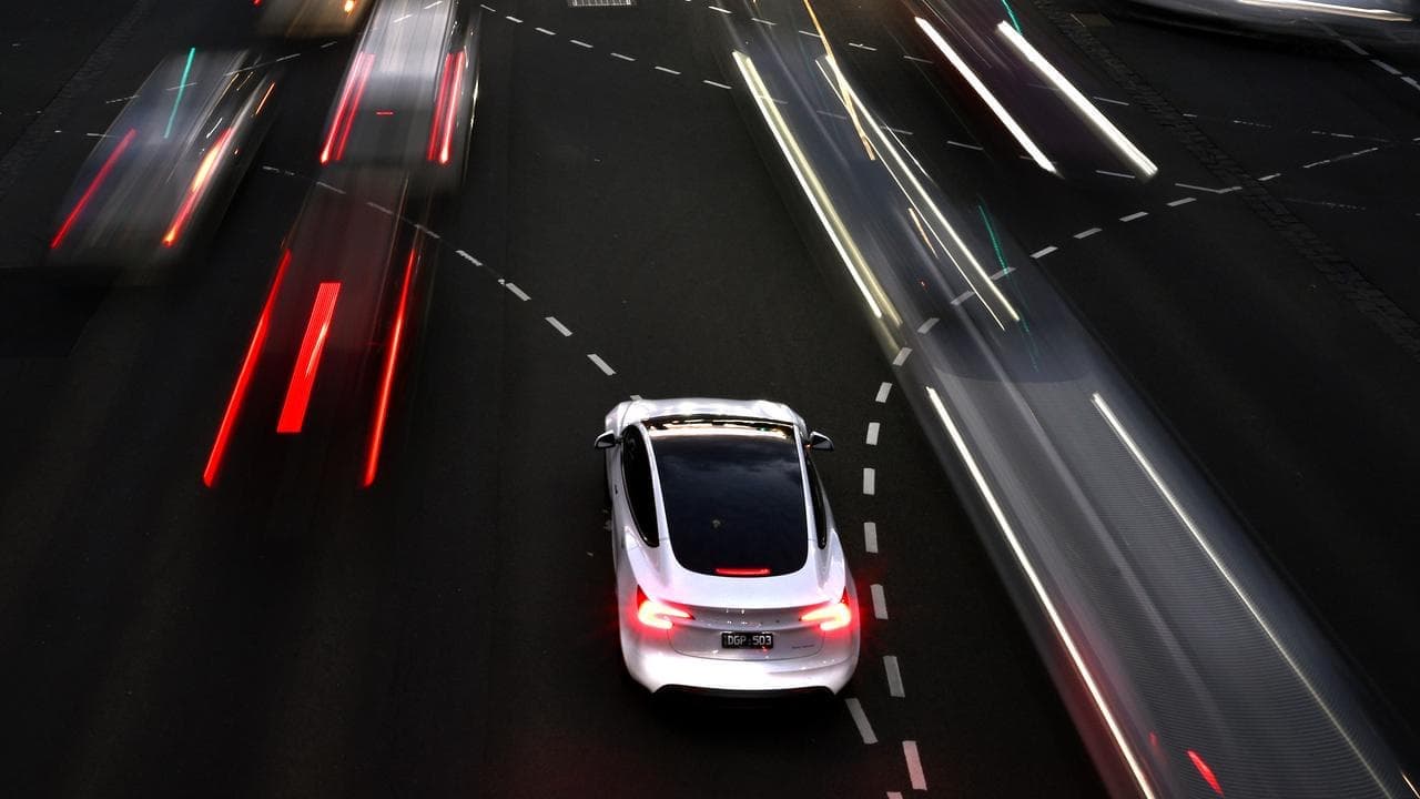 Freeway boost as leaders ramp up pre-poll promises
