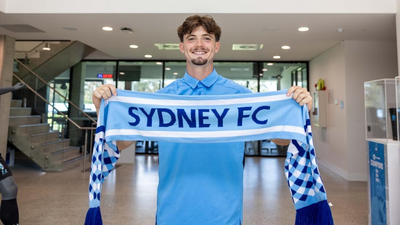 Aussie teen ends Man Utd 'dream' for ALM adventure
