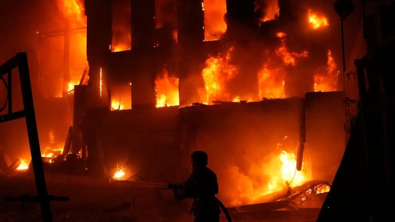 Russia launches heavy attack on Kyiv after ceasefire