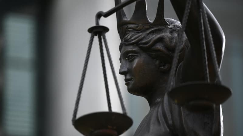 Alleged 850kg coke smuggler 'told it was tobacco'