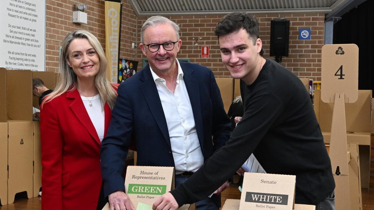Labor makes 'no apologies' after pork-barrelling claims