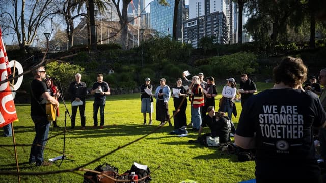 Arts worker protest is a show stopper at theatres venue