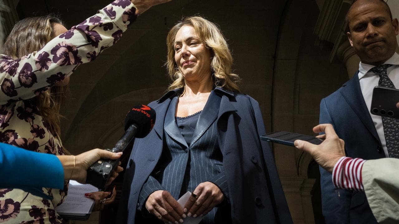 'Truth established' over ex-Carlton chief's lewd photo