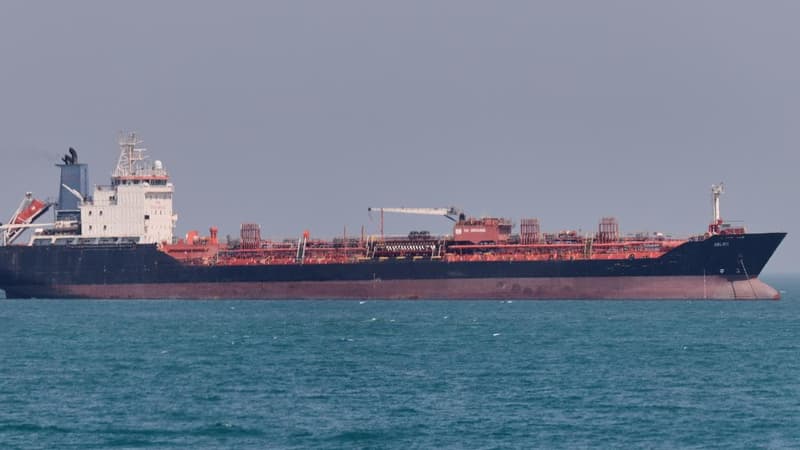 Attack on Strait of Hormuz shipping fans more oil fears