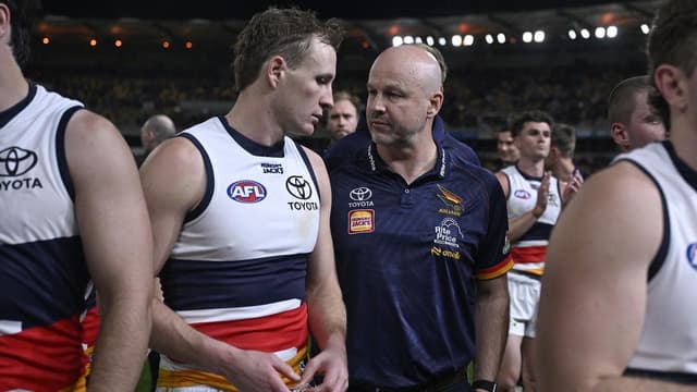 Crows make decision on tenure of head coach