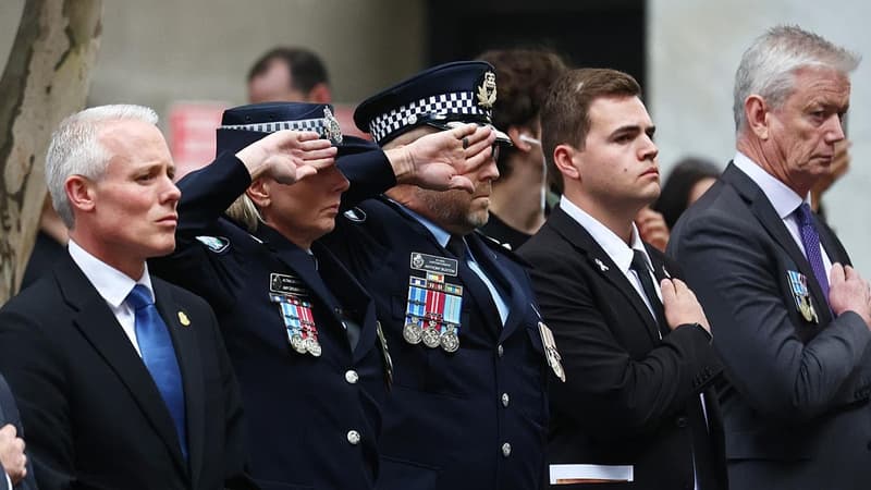 Top cop 'Golly' honoured at emotional funeral service