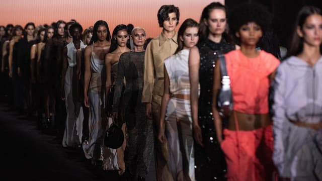 Two Australian fashion retailers go into administration
