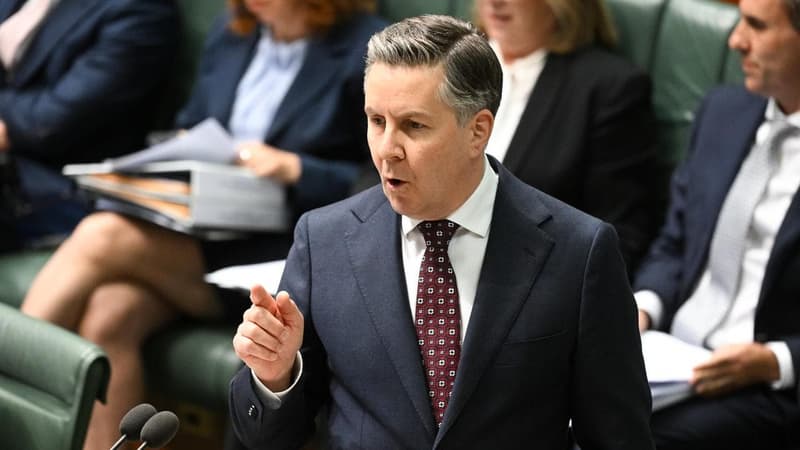 Minister defends 'best practice' grant for sports club