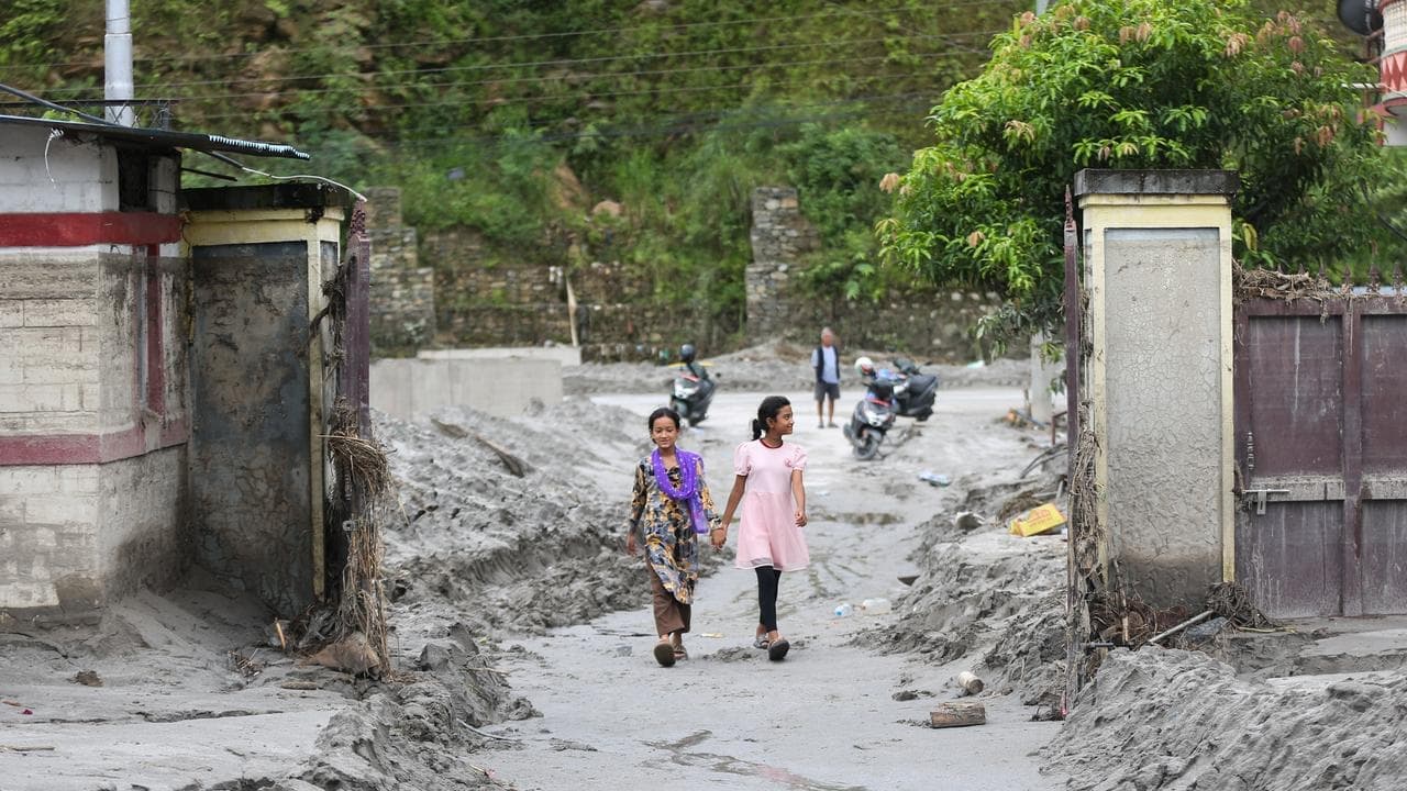 Nepal floods a climate 'wake-up call' for Australia