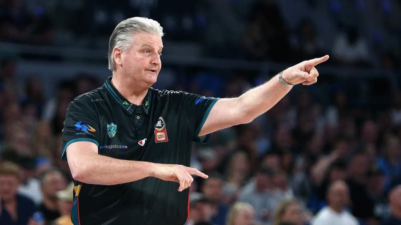 JackJumpers coach sets timeline for departure