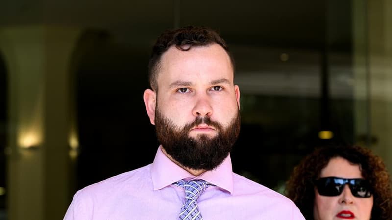 Cop cleared of hotel room rape after Warcraft meet-up