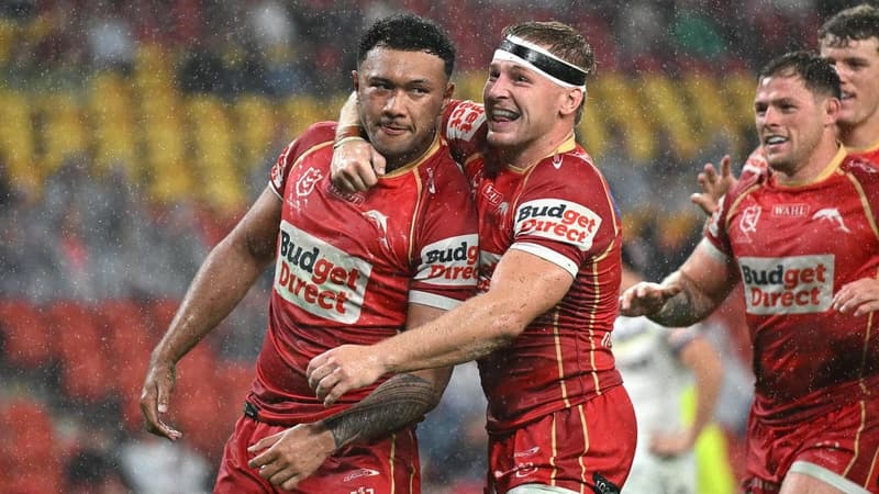Star second-rower signs Dolphins extension
