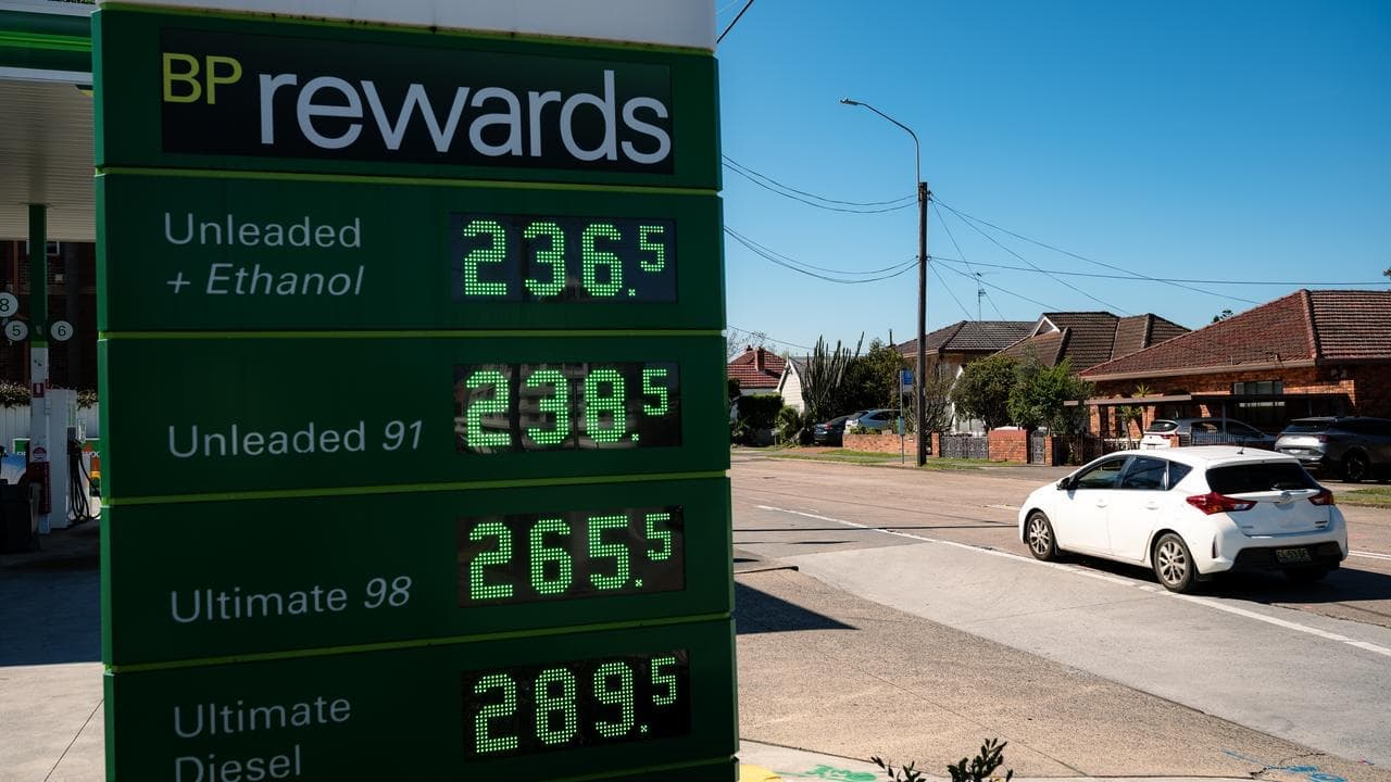 Fuel prices soar but government rules out relief