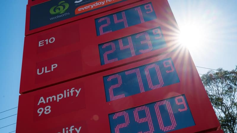 Worsening fuel crisis prompts Bowen flight to Riyadh