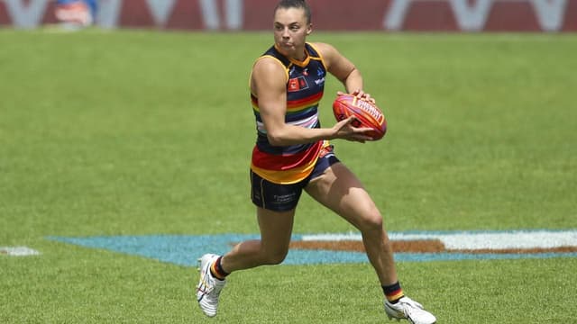 Crows win after outburst, Eagles collect AFLW victory