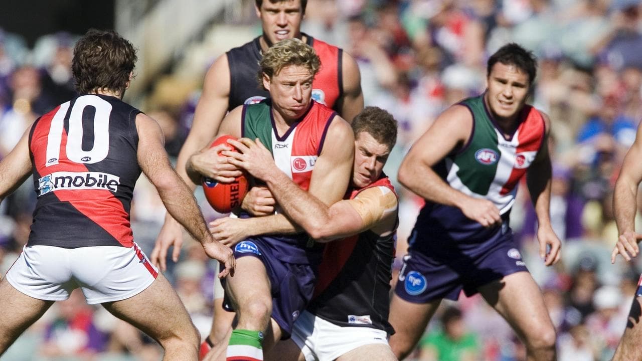 'Blown away': Dockers icon to present premiership cup